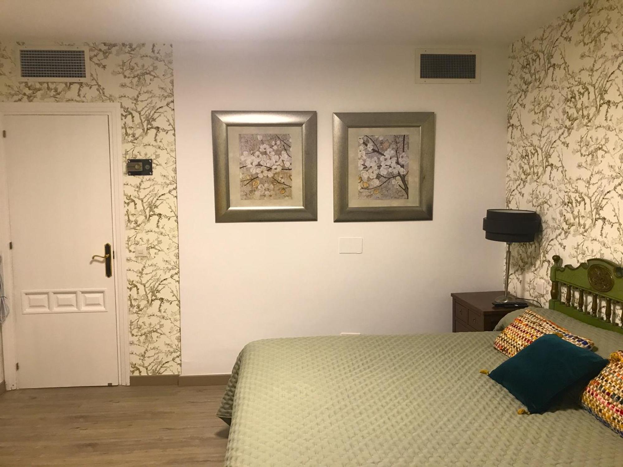 Habitacion Deluxe Con Bano Privado En Atalaya Apartagolf, Estepona Eksteriør bilde