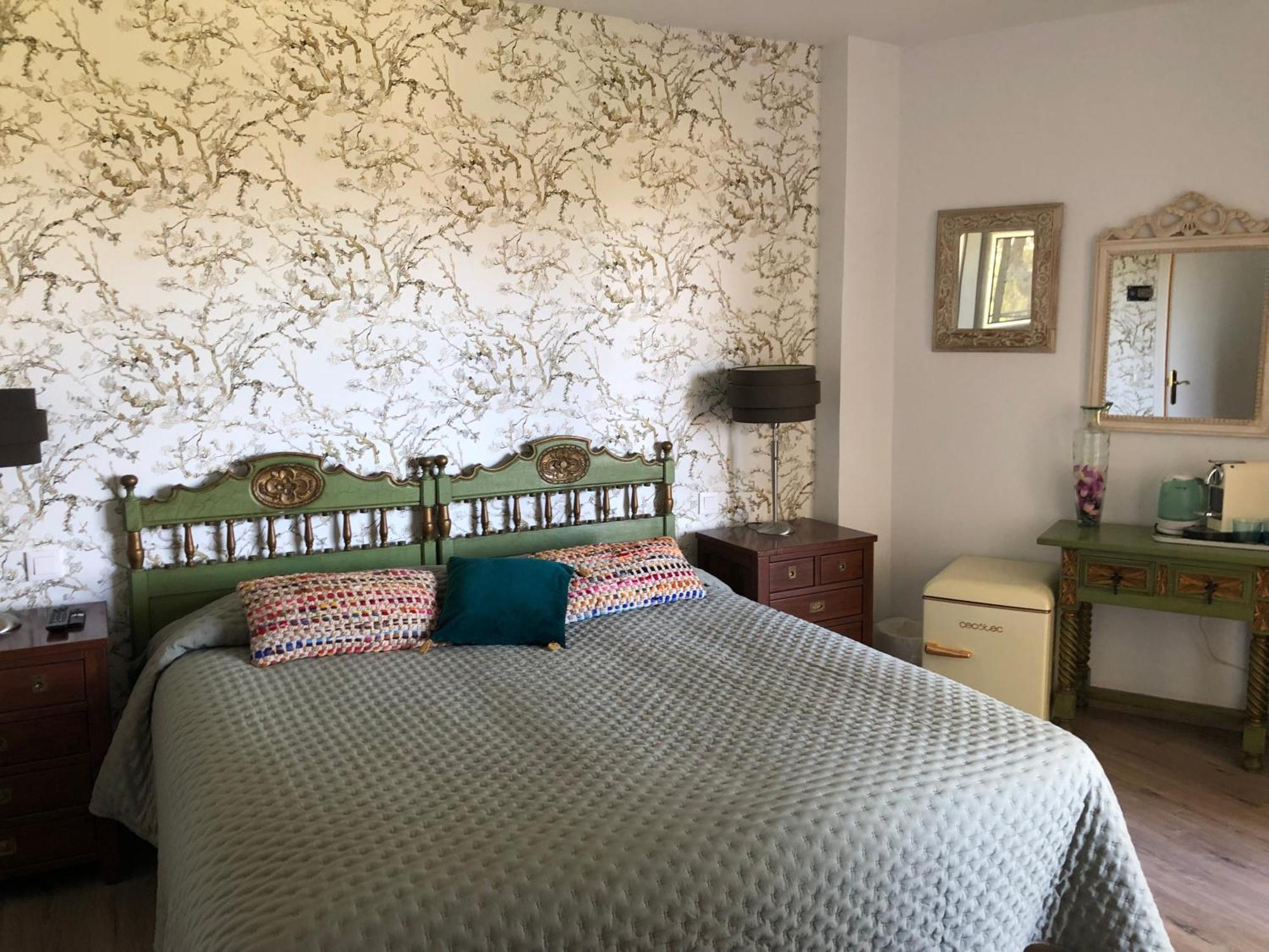 Habitacion Deluxe Con Bano Privado En Atalaya Apartagolf, Estepona Eksteriør bilde